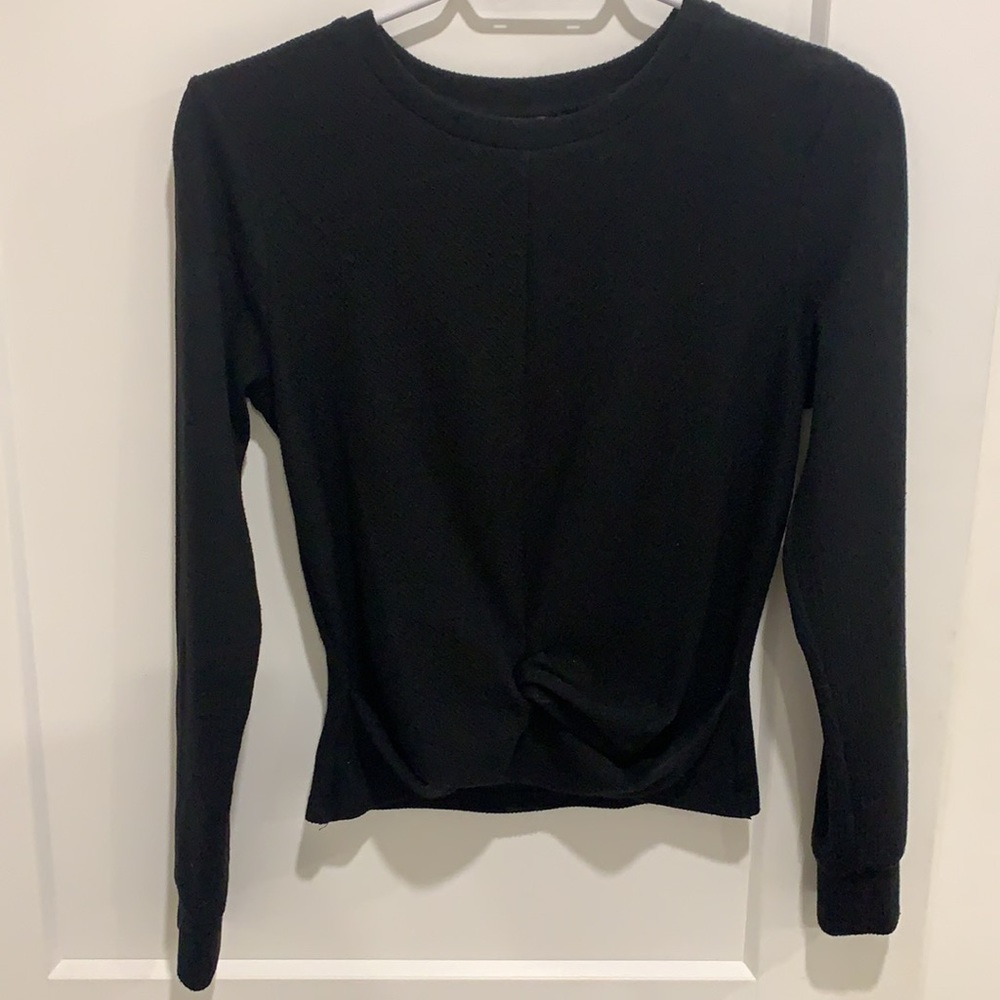 Dynamite knotted cropped sweater